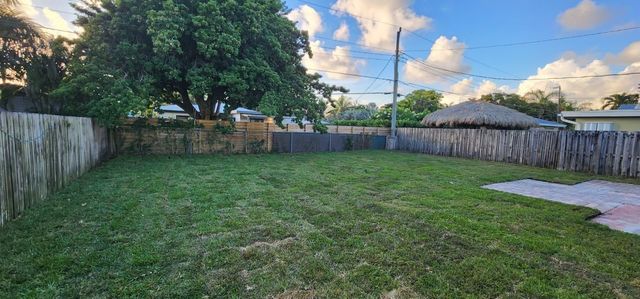 4841 NE 5th Terrace, Fort Lauderdale, FL 33334