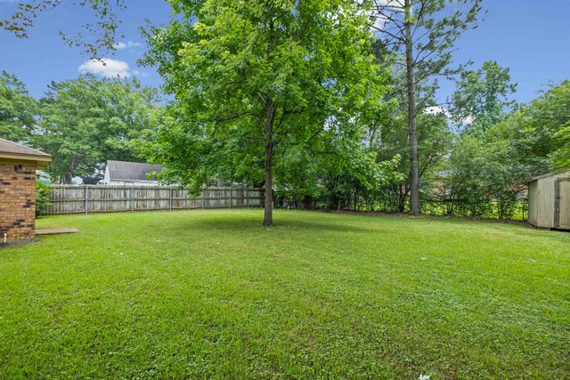1032 GREENCLIFF RD, Collierville, TN 38017