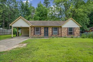 1032 GREENCLIFF RD, Collierville, TN 38017