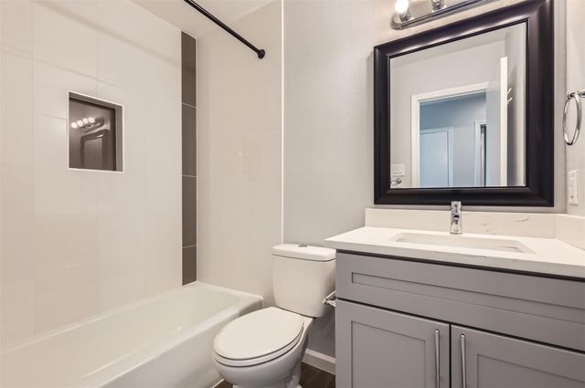 9201 Sedgemoor TRL B, Austin, TX 78748