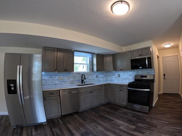 224 E Central Avenue, Delaware, OH 43015