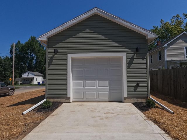224 E Central Avenue, Delaware, OH 43015