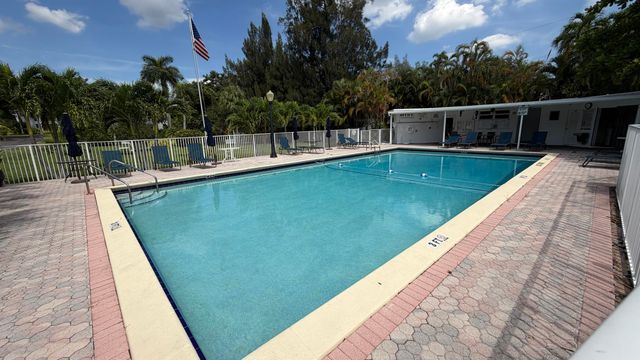 1125 SE 14TH Place 21D, Fort Lauderdale, FL 33316