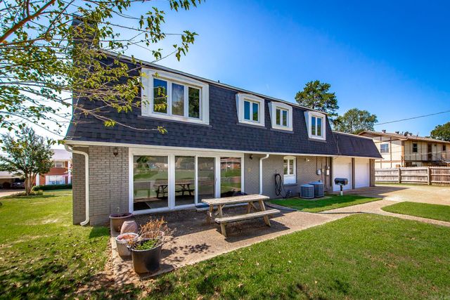 905 Cherry Hill Drive, North Little Rock, AR 72116