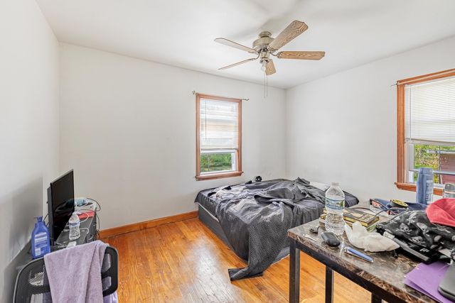 2910 E 138 Place, Burnham, IL 60633