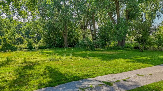 2910 E 138 Place, Burnham, IL 60633