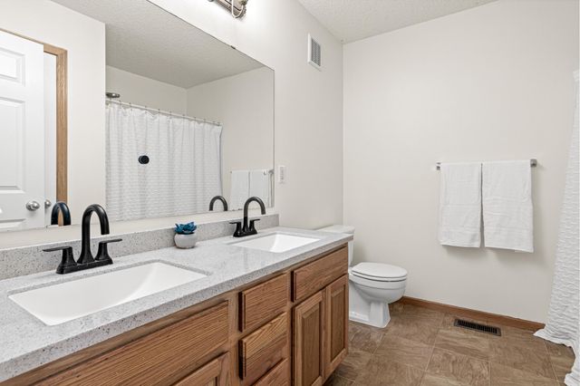 4108 Parker Trail, Robbinsdale, MN 55422