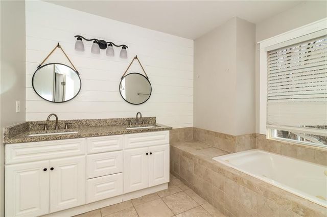 1108 Cool Springs NW Drive, Kennesaw, GA 30144