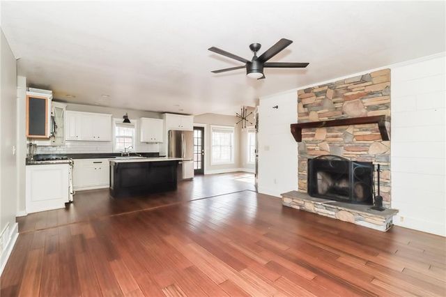 1108 Cool Springs NW Drive, Kennesaw, GA 30144