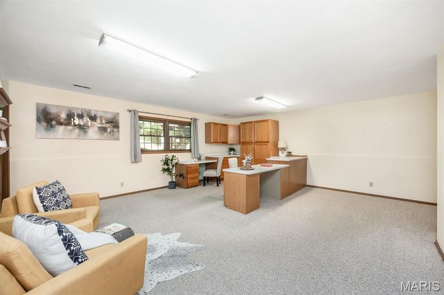 306 Northoak Drive, Collinsville, IL 62234
