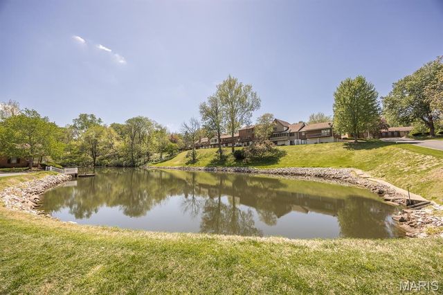 306 Northoak Drive, Collinsville, IL 62234