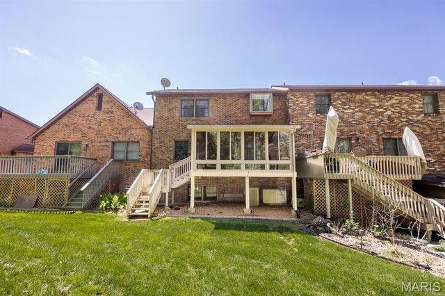 306 Northoak Drive, Collinsville, IL 62234