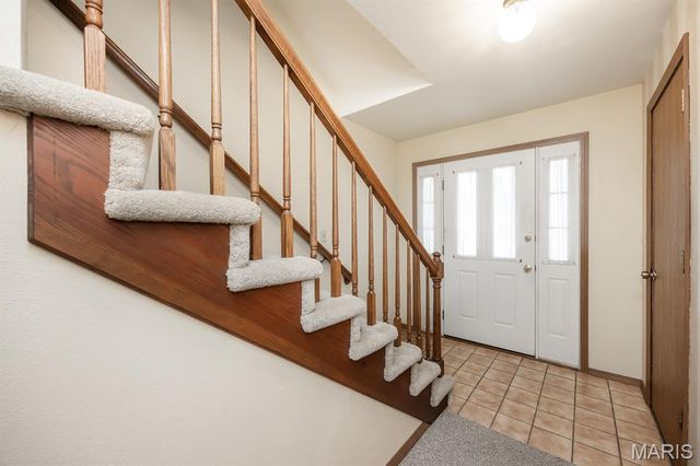 306 Northoak Drive, Collinsville, IL 62234