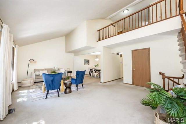 306 Northoak Drive, Collinsville, IL 62234