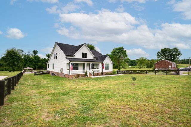 2315 Zion Rd, Columbia, TN 38401
