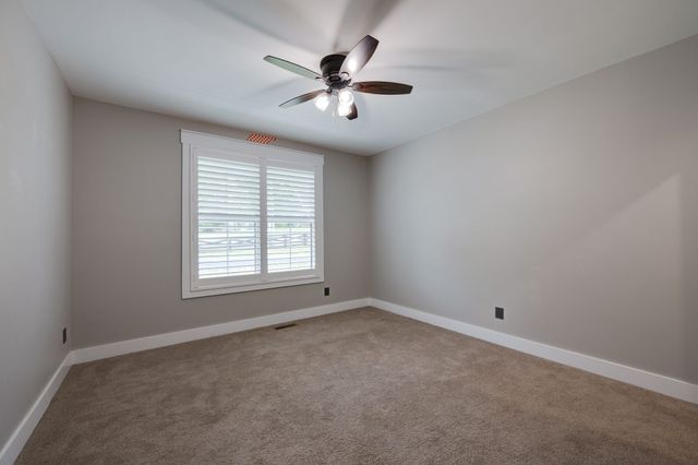 2315 Zion Rd, Columbia, TN 38401