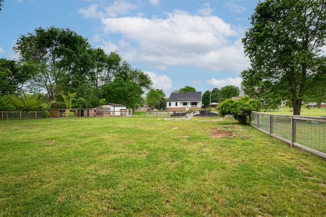 2315 Zion Rd, Columbia, TN 38401