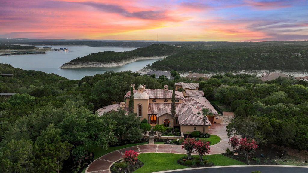17803 Navigation LN, Lago Vista, TX 78645