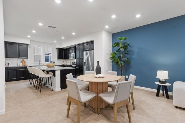 16330 RIDGEHAVEN DR UNIT 802, Castro Valley, CA 94578