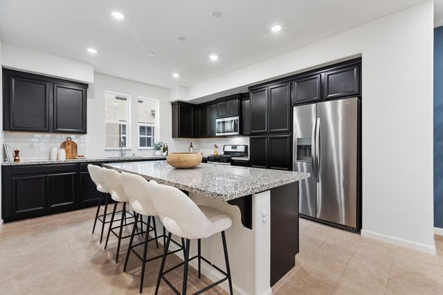 16330 RIDGEHAVEN DR UNIT 802, Castro Valley, CA 94578