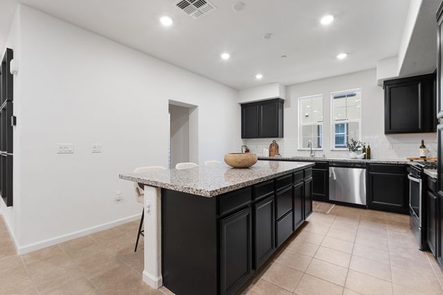 16330 RIDGEHAVEN DR UNIT 802, Castro Valley, CA 94578