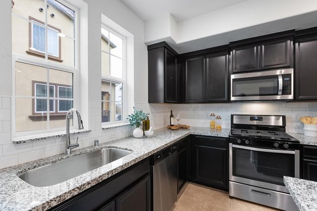 16330 RIDGEHAVEN DR UNIT 802, Castro Valley, CA 94578