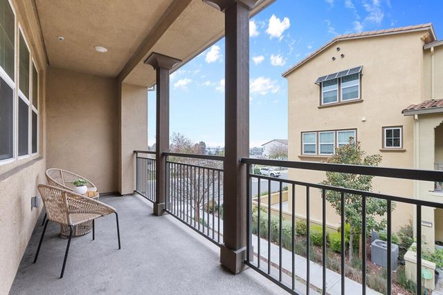 16330 RIDGEHAVEN DR UNIT 802, Castro Valley, CA 94578