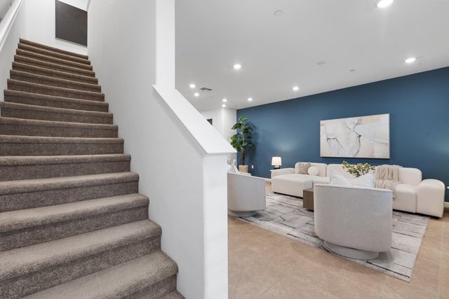 16330 RIDGEHAVEN DR UNIT 802, Castro Valley, CA 94578