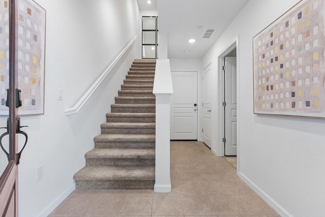 16330 RIDGEHAVEN DR UNIT 802, Castro Valley, CA 94578