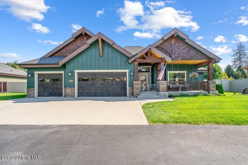 11074 N Cattle Dr, Hayden, ID 83835