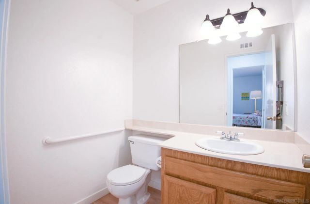 1943 Buckskin Glen, Escondido, CA 92027