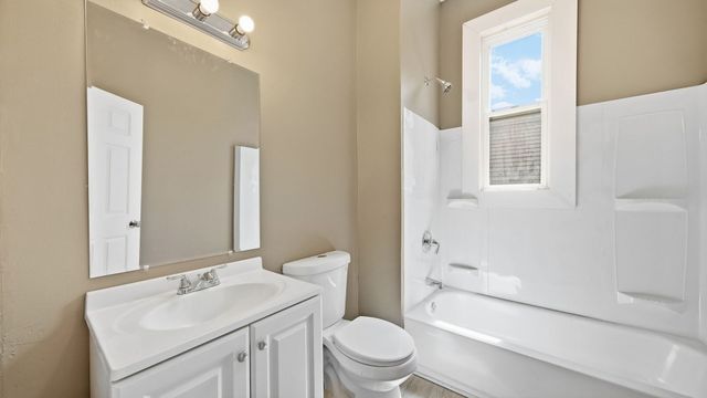 7213 S Green Street, Chicago, IL 60621