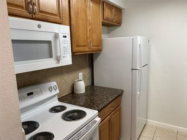 10075 Westpark Drive 70, Houston, TX 77042