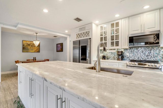 503 N Perry Avenue, Jupiter, FL 33458