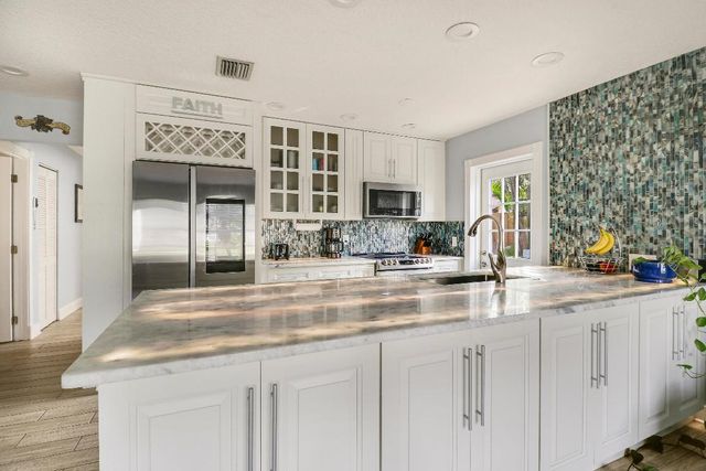 503 N Perry Avenue, Jupiter, FL 33458