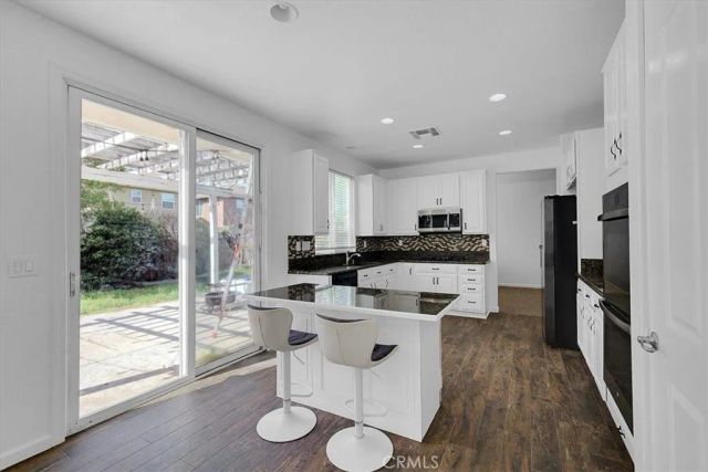 1670 Guildford Way, Plumas Lake, CA 95961