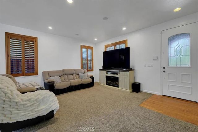 1670 Guildford Way, Plumas Lake, CA 95961