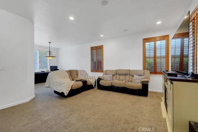 1670 Guildford Way, Plumas Lake, CA 95961