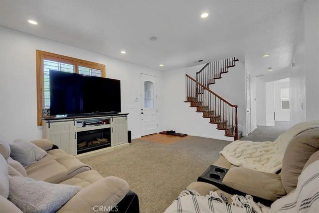 1670 Guildford Way, Plumas Lake, CA 95961