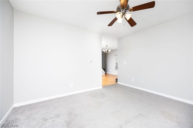 918 Raymond Avenue, Barberton, OH 44203