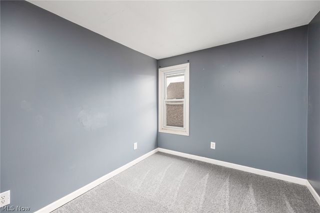 918 Raymond Avenue, Barberton, OH 44203