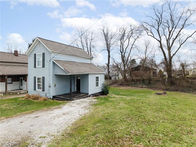 918 Raymond Avenue, Barberton, OH 44203