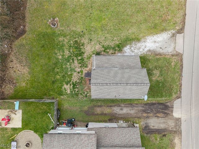 918 Raymond Avenue, Barberton, OH 44203