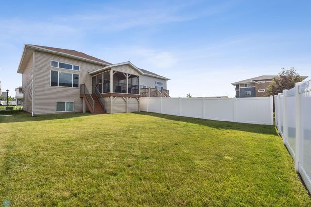 4722 35th Avenue S, Fargo, ND 58104
