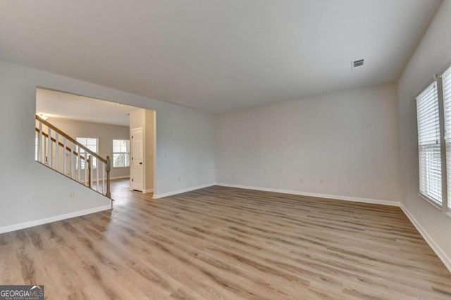 5525 Summer Creek Court, Sugar Hill, GA 30518