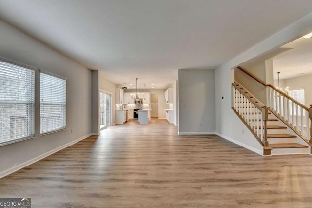 5525 Summer Creek Court, Sugar Hill, GA 30518