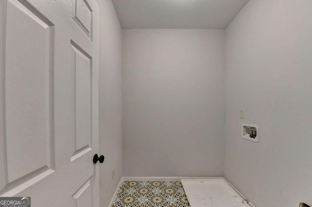 5525 Summer Creek Court, Sugar Hill, GA 30518