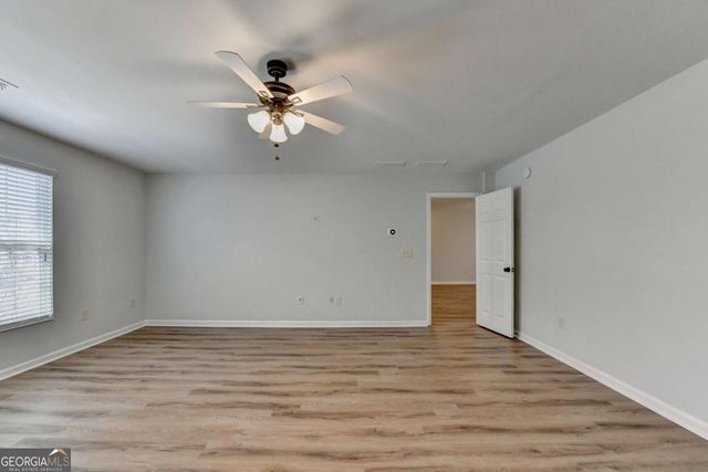 5525 Summer Creek Court, Sugar Hill, GA 30518