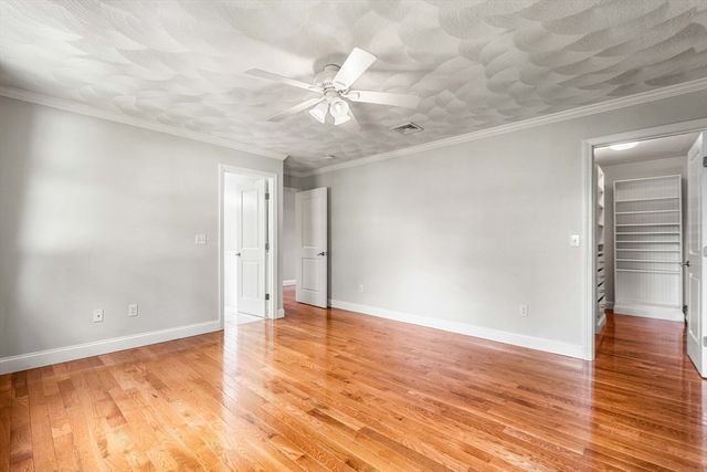 14 Greenlawn Ave, Salem, MA 01970