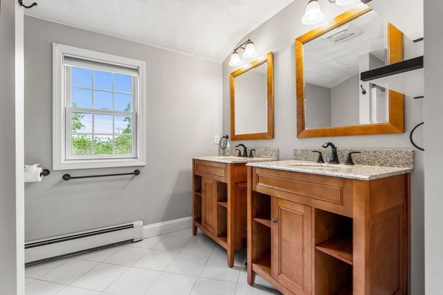 14 Greenlawn Ave, Salem, MA 01970
